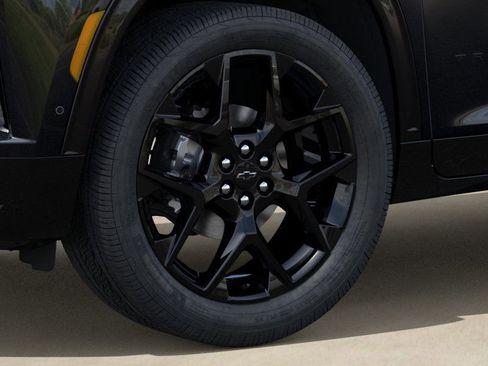 New 2026 Chevrolet Traverse RS w/ LPO, Floor Liner Package image 9