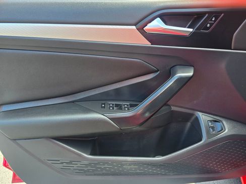 Used 2021 Volkswagen Jetta SE image 19