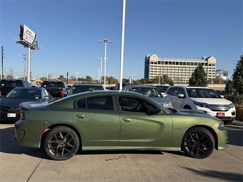 Used 2021 Dodge Charger R/T w/ Blacktop Package image 4