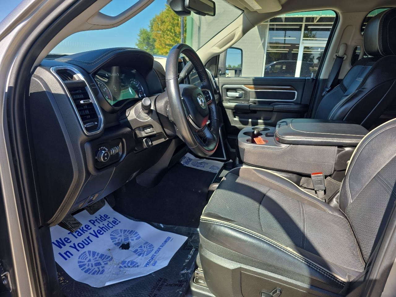 Used 2024 RAM 2500 Laramie AWD/4WD image 29