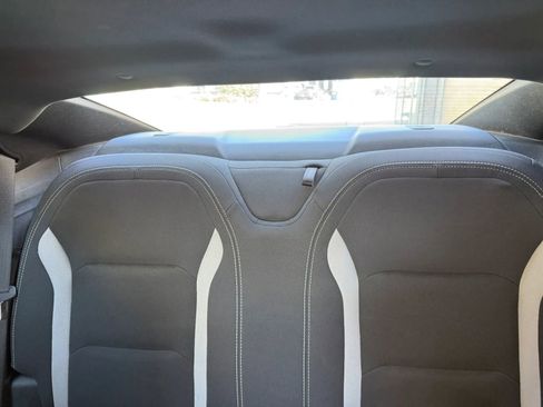 Used 2018 Chevrolet Camaro LT RWD image 13
