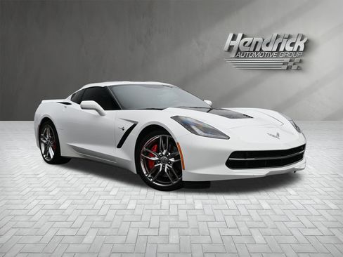 Used 2016 Chevrolet Corvette Stingray Coupe w/ 3LT Preferred Equipment Group image 2