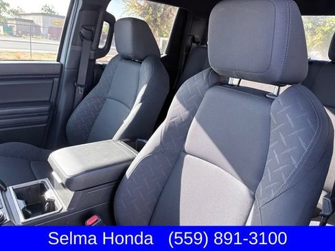 Used 2024 Toyota Tacoma SR5 AWD/4WD image 10
