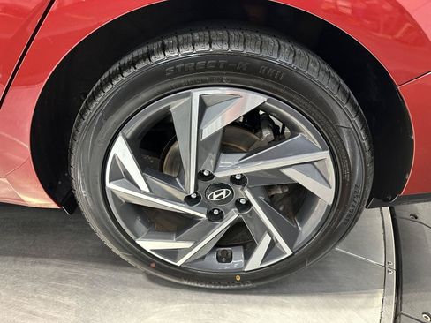 Certified 2024 Hyundai Elantra SEL w/ Convenience Package FWD image 10