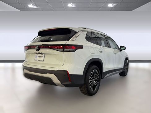 New 2026 Volkswagen Tiguan S FWD image 9