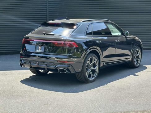 Used 2026 Audi RS Q8 performance AWD/4WD image 5