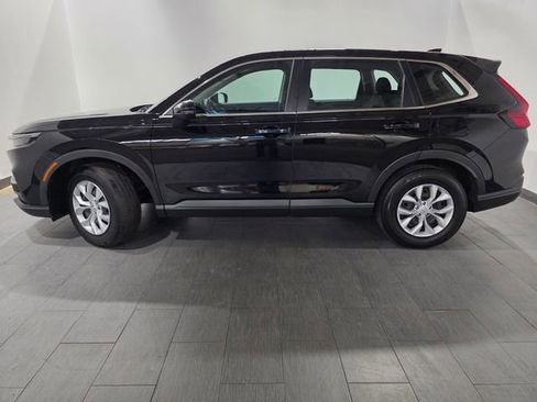 Used 2023 Honda CR-V LX image 2