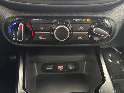 Used 2022 Kia Soul LX w/ Technology Package FWD image 19