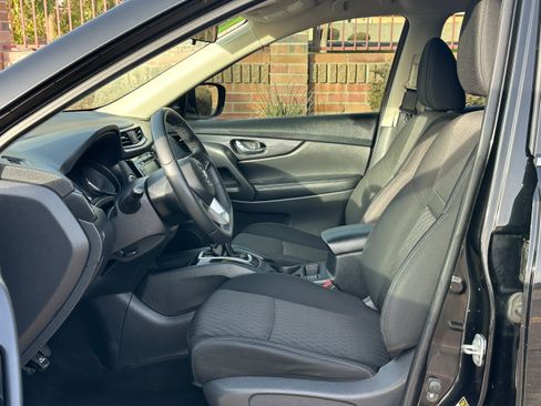 Used 2019 Nissan Rogue SV AWD/4WD image 6