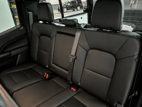 New 2026 GMC Canyon Elevation w/ Convenience Package image 9