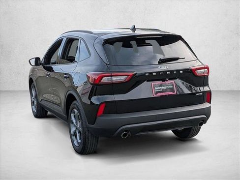 Used 2025 Ford Escape ST-Line image 8
