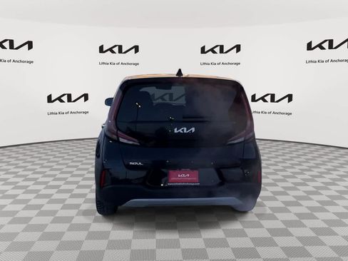 Certified 2024 Kia Soul LX w/ Option Group 015 FWD image 7