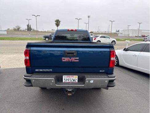 Used 2019 GMC Sierra 2500 SLT w/ Duramax Plus Package AWD/4WD image 6
