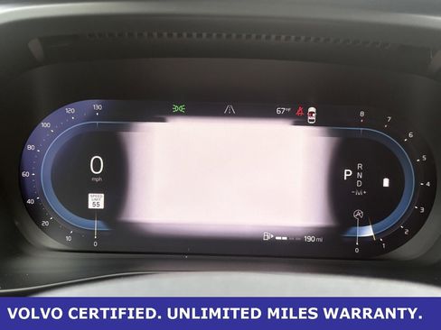 Certified 2023 Volvo XC40 B4 Plus w/ Protection Package Premier image 15