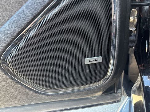 Used 2018 Chevrolet Tahoe LT image 11