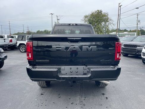 New 2025 RAM 2500 Big Horn AWD/4WD image 5