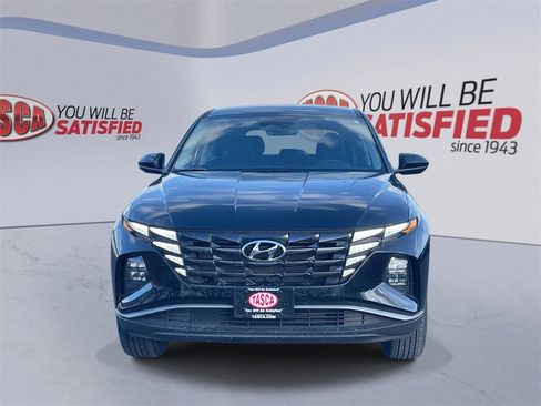 Certified 2023 Hyundai Tucson SE image 2