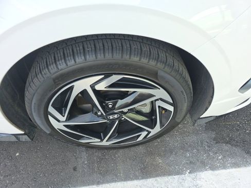 Certified 2025 Hyundai Sonata SEL image 2