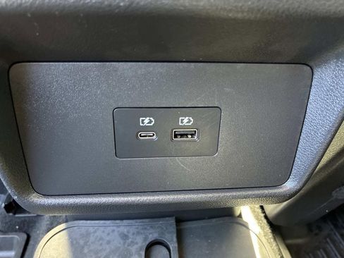 Used 2023 Nissan Rogue SV AWD/4WD image 15
