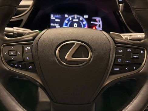 Used 2022 Lexus ES 350 w/ Premium Package image 19