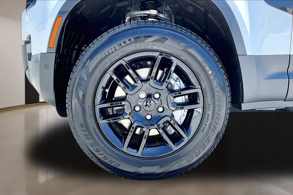 New 2026 Land Rover Defender 110 S AWD/4WD image 13