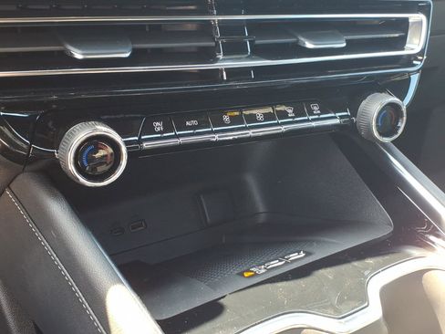 New 2026 Chevrolet Traverse LT AWD/4WD image 19