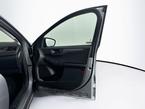 Used 2024 Ford Escape Active image 32