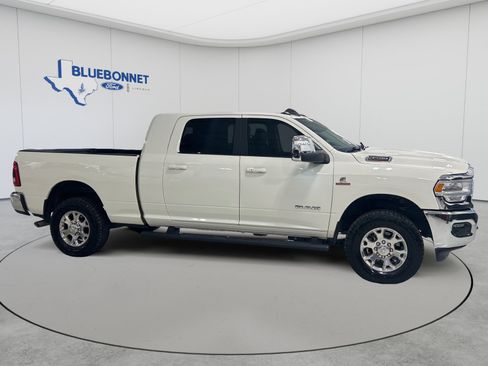 Used 2024 RAM 3500 Laramie w/ Safety Group AWD/4WD image 4
