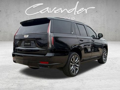 Used 2022 Cadillac Escalade Sport Platinum w/ Heavy-Duty Trailer Package AWD/4WD image 15