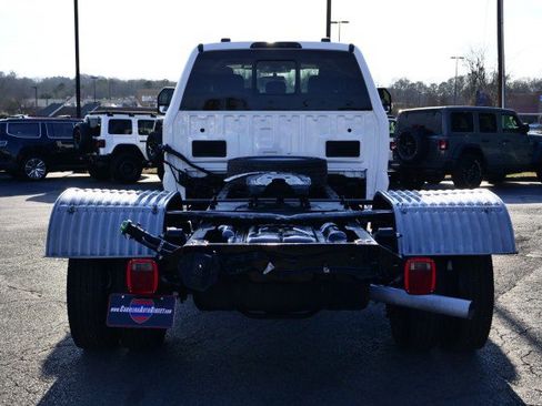 Used 2024 Ford F550 XL DRW 4X4 / V8 Diesel / Paylo image 8