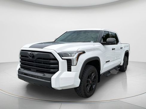Used 2023 Toyota Tundra SR5 w/ SR5 Convenience Package AWD/4WD image 1