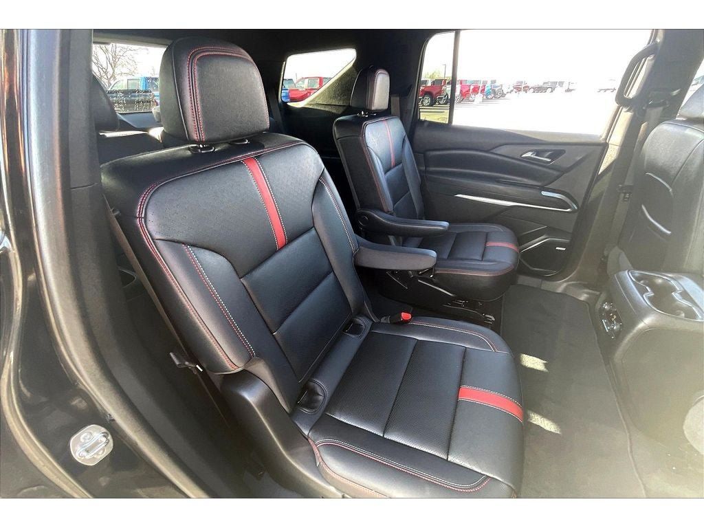 Used 2024 Chevrolet Traverse RS AWD/4WD image 29