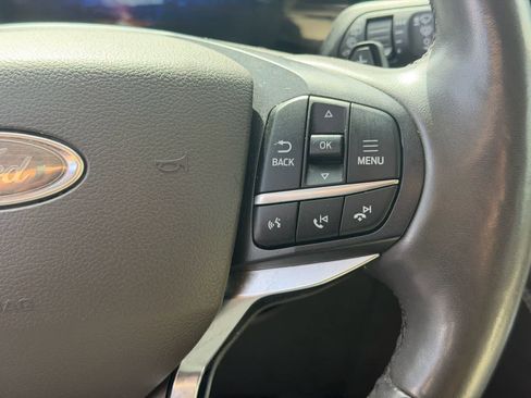 Used 2020 Ford Explorer Platinum w/ Premium Technology Package image 15