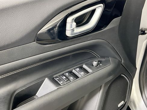 Used 2022 Jeep Compass Altitude w/ Sun and Sound Group AWD/4WD image 17