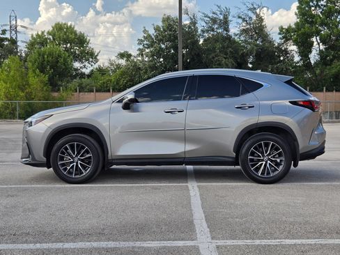 Used 2024 Lexus NX 250 FWD w/ Towing Package (2000 Lbs) image 7