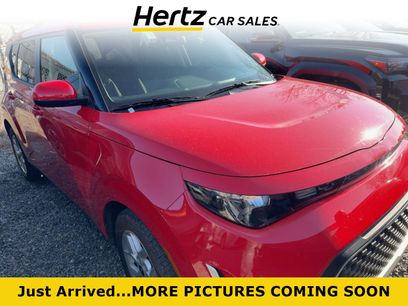 Used 2025 Kia Soul LX w/ LX Technology Package