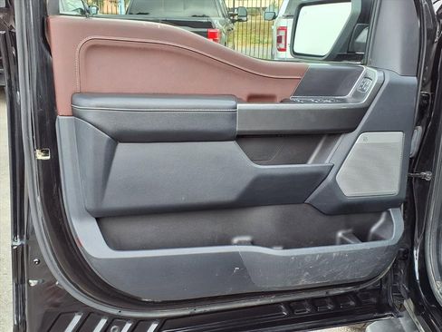 Used 2022 Ford F150 Lariat w/ Equipment Group 502A High image 29