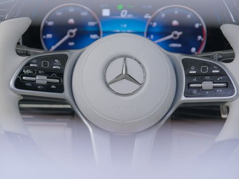 Used 2022 Mercedes-Benz Maybach GLS 600 4MATIC image 68