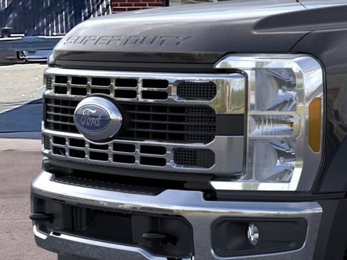 New 2026 Ford F550 4x4 Regular Cab Super Duty image 17