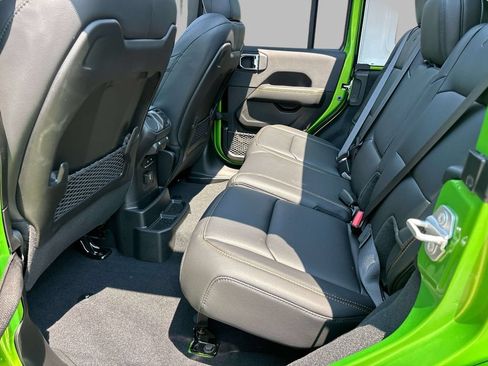 New 2026 Jeep Wrangler Unlimited Sahara AWD/4WD image 7