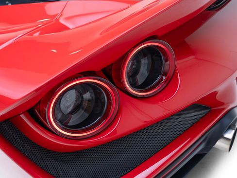 Used 2021 Ferrari F8 Tributo RWD image 46