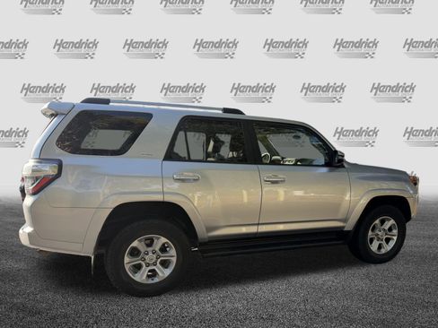 Used 2020 Toyota 4Runner SR5 Premium w/ Moonroof Package AWD/4WD image 10
