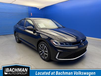 Used 2025 Volkswagen Jetta SE w/ Sunroof Package