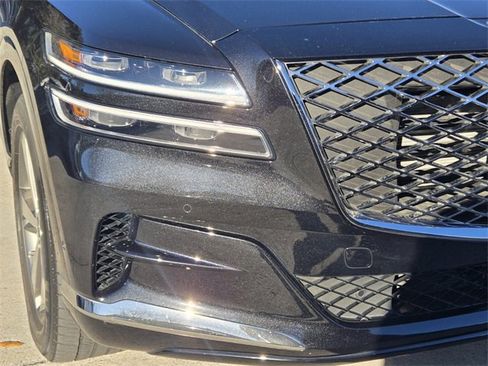 Certified 2023 Genesis GV80 2.5T w/ Prestige 20" Package image 6