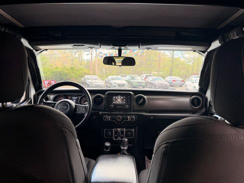 Used 2018 Jeep Wrangler Unlimited Sport S image 23