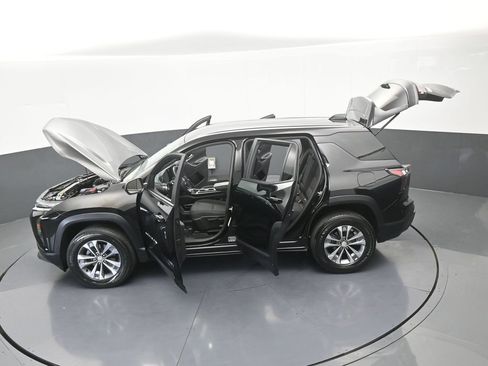 Used 2025 Chevrolet Equinox LT w/ Safety and Technology Package FWD image 73
