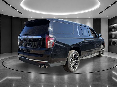 Certified 2024 Chevrolet Suburban Premier AWD/4WD image 5