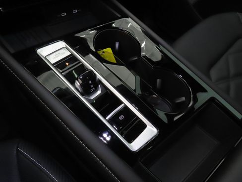 New 2026 Volkswagen Atlas Cross Sport SE image 16