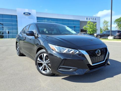 Used 2021 Nissan Sentra SV FWD image 1