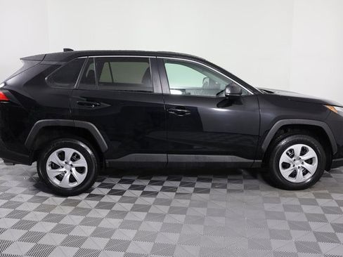 Used 2024 Toyota RAV4 LE image 9